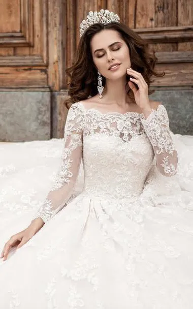 A-Line Mini Off-The-Shoulder Long Sleeve Bell Pleats Beading Appliques Court Train Button Lace Dress-713753