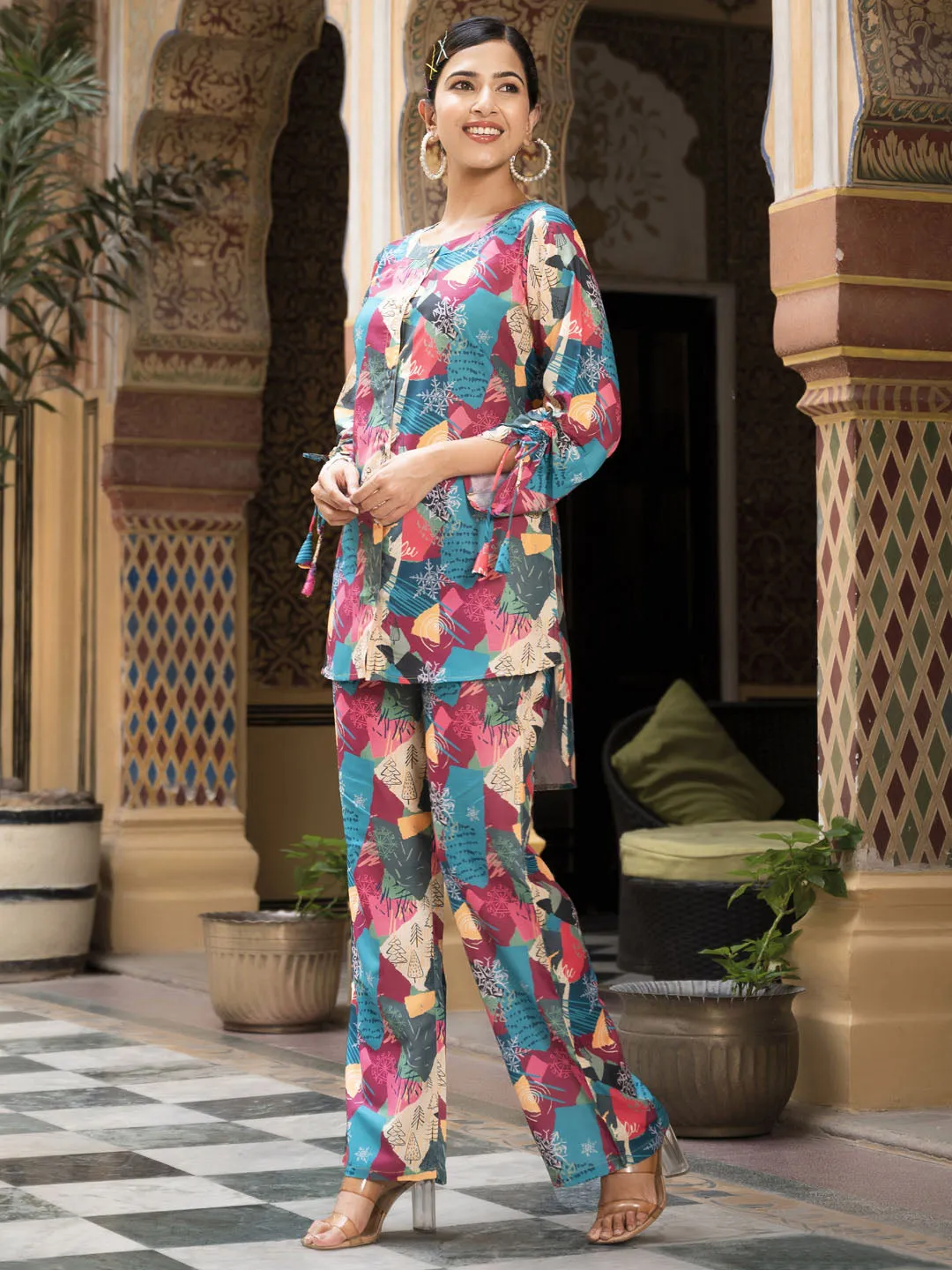 Abstract Printed Muslin Kurti With Pants