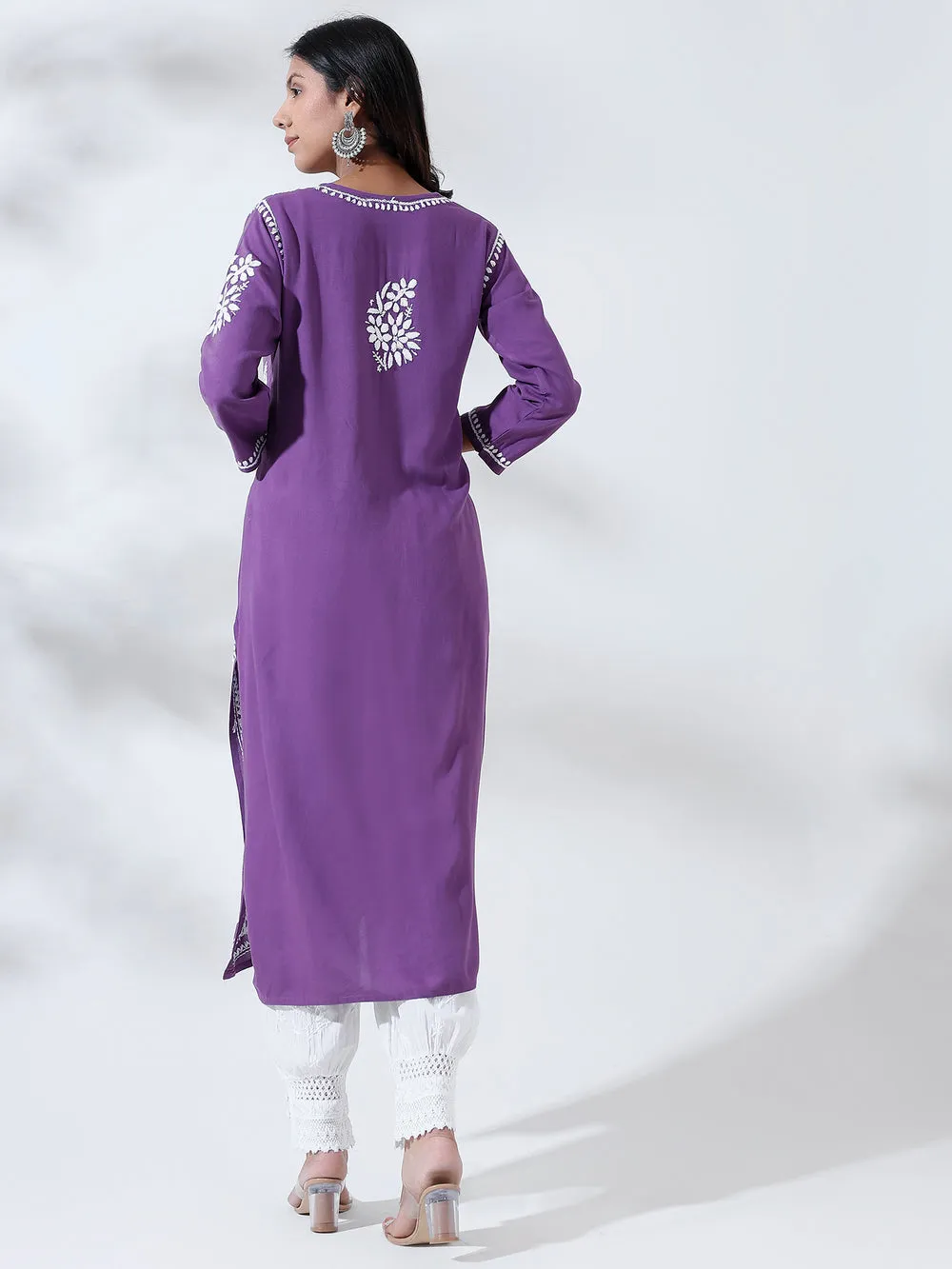 Dori Modal Chikankari Kurti