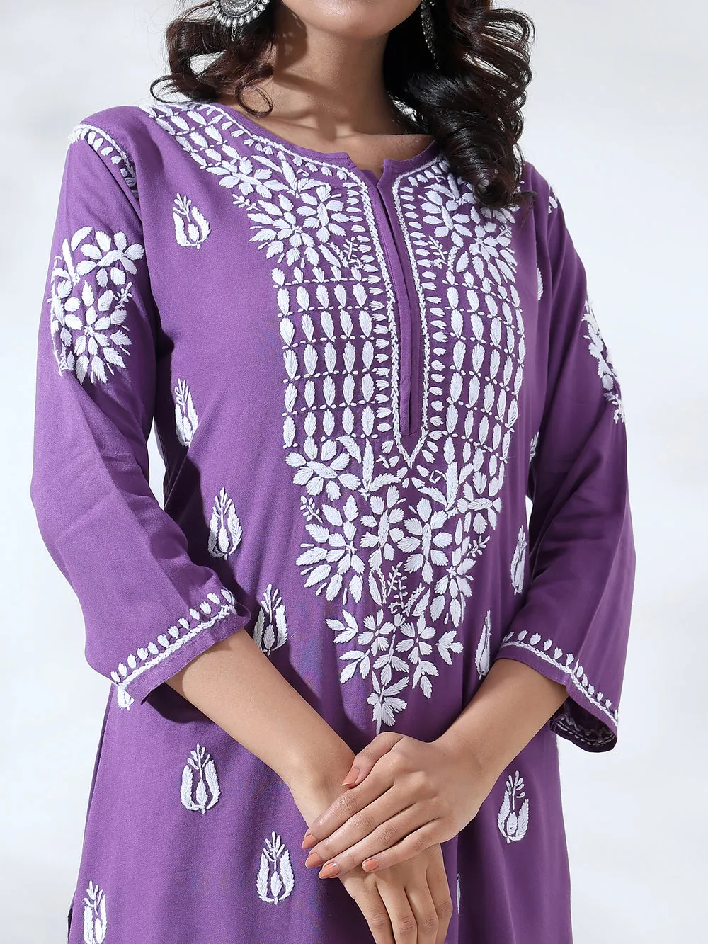 Dori Modal Chikankari Kurti