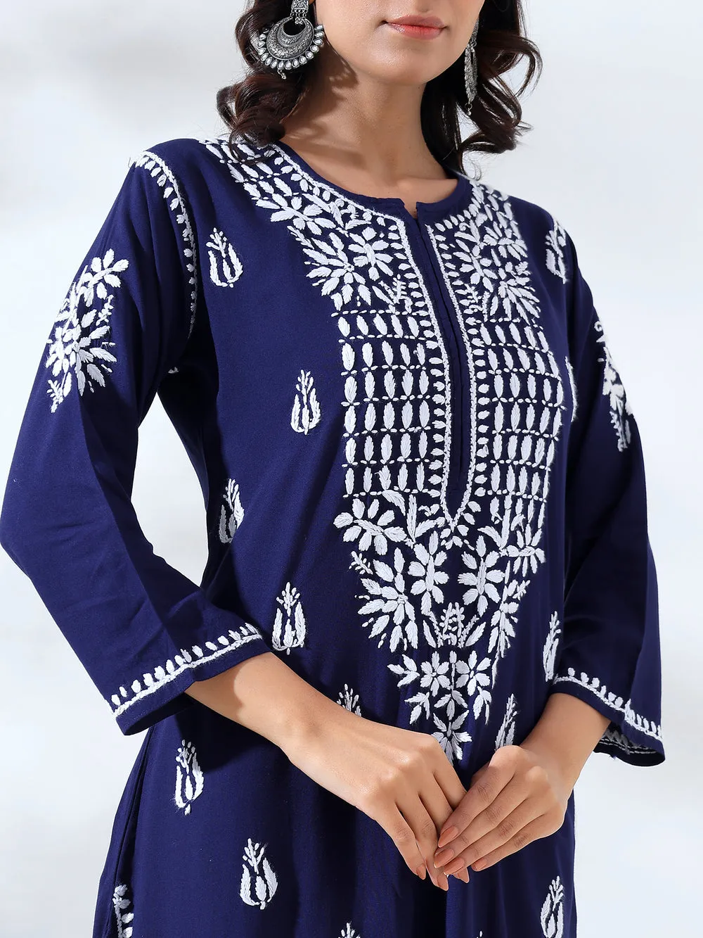 Dori Modal Chikankari Kurti