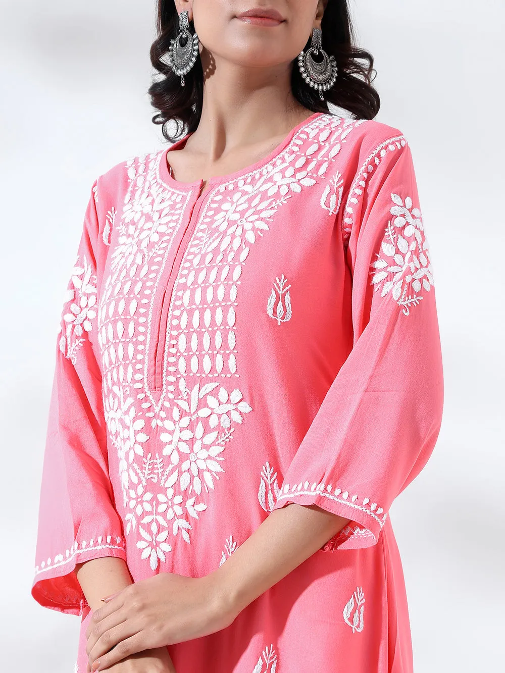 Dori Modal Chikankari Kurti