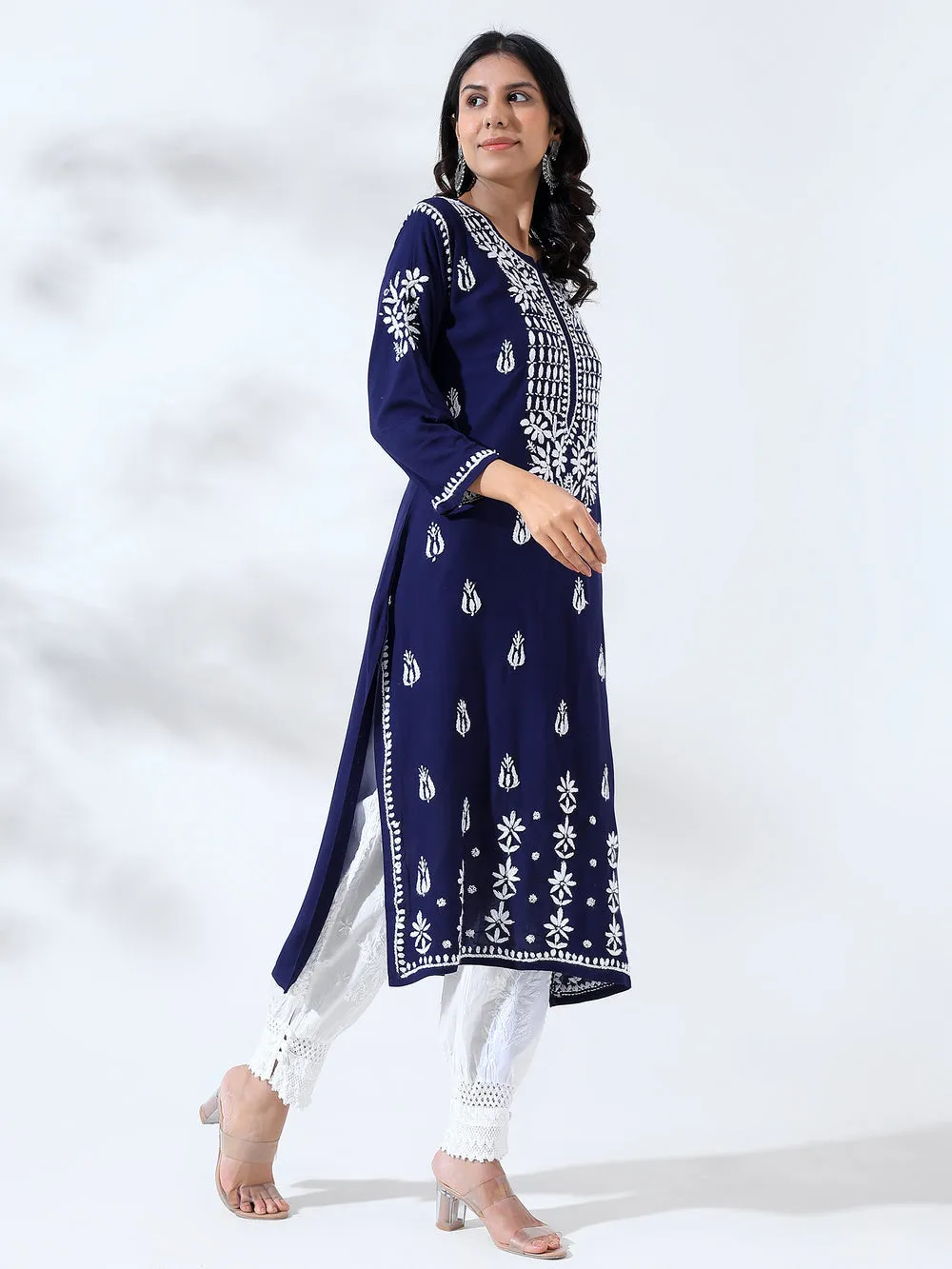 Dori Modal Chikankari Kurti