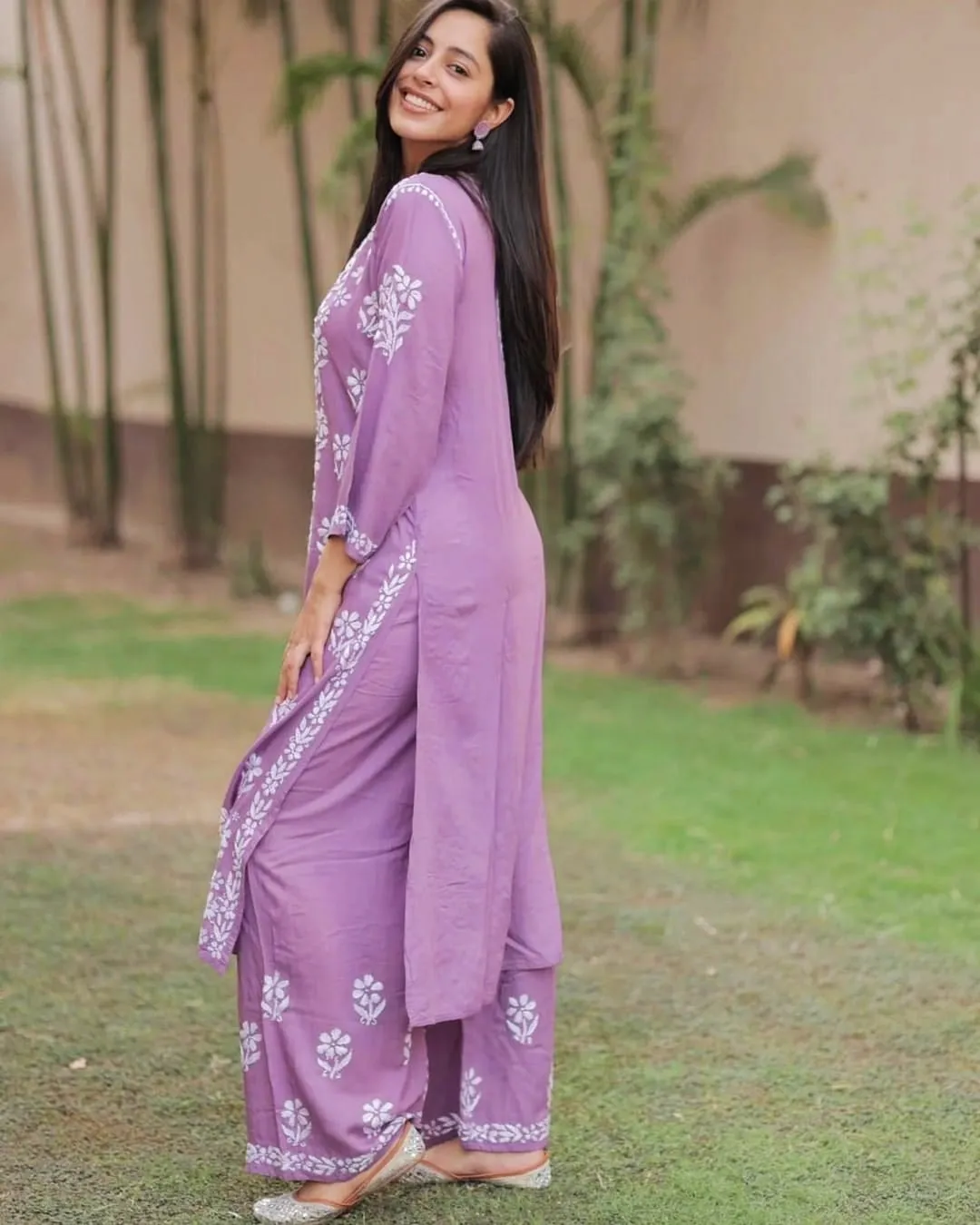 Dua Modal Premium Chikankari Kurti Set