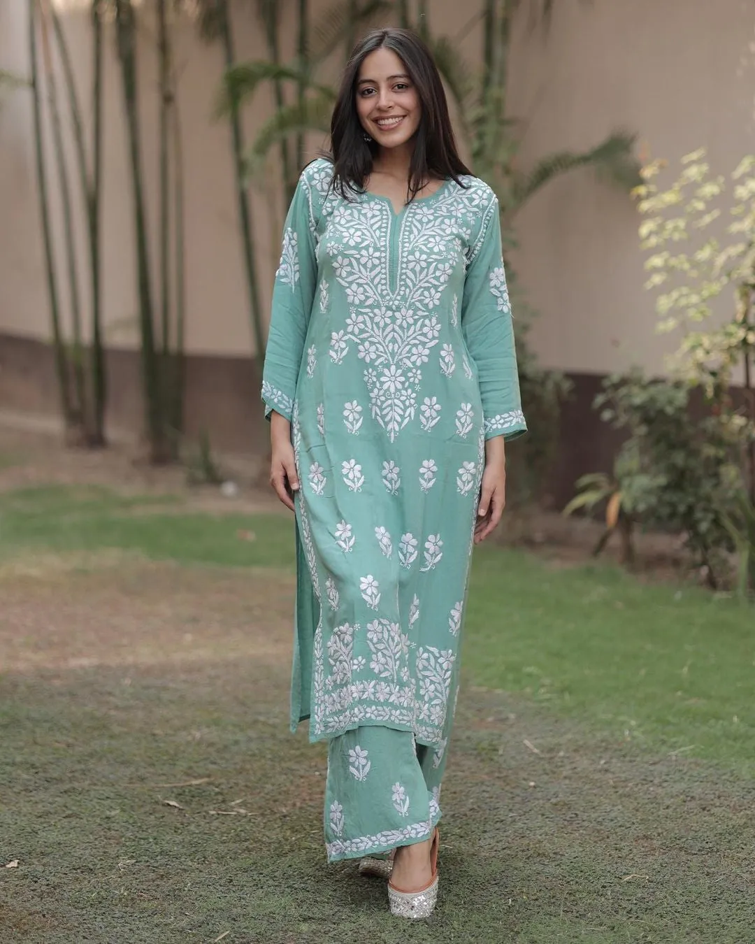 Dua Modal Premium Chikankari Kurti Set