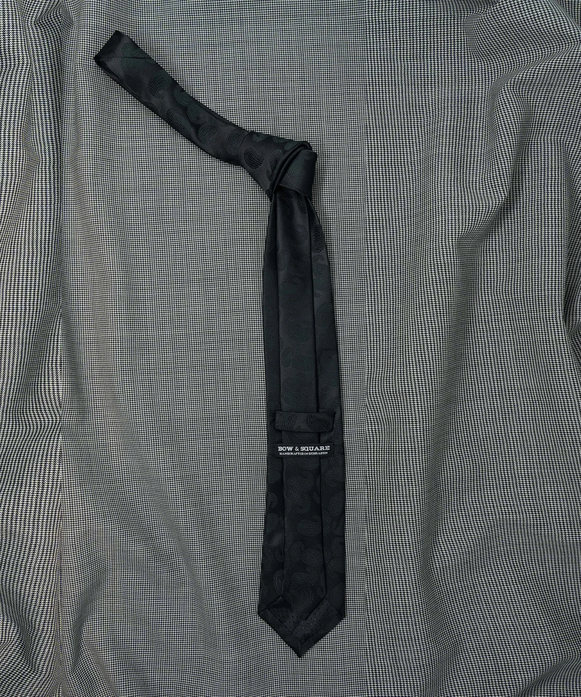 Monochrome Black Paisley Necktie