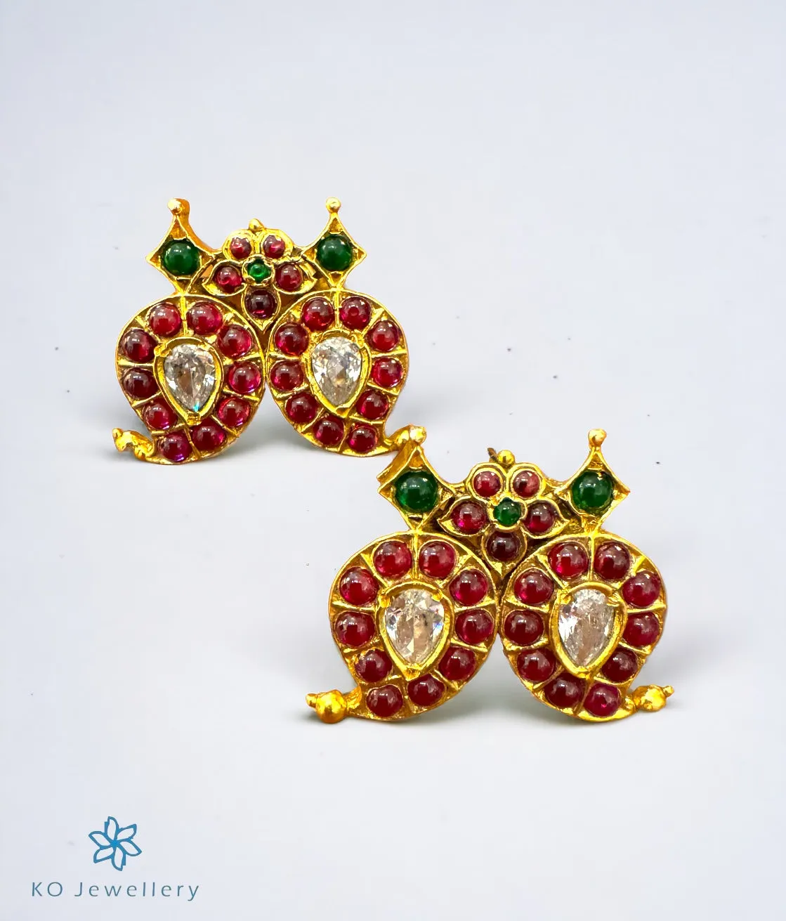 The Hritvi Silver Earstuds (Red)