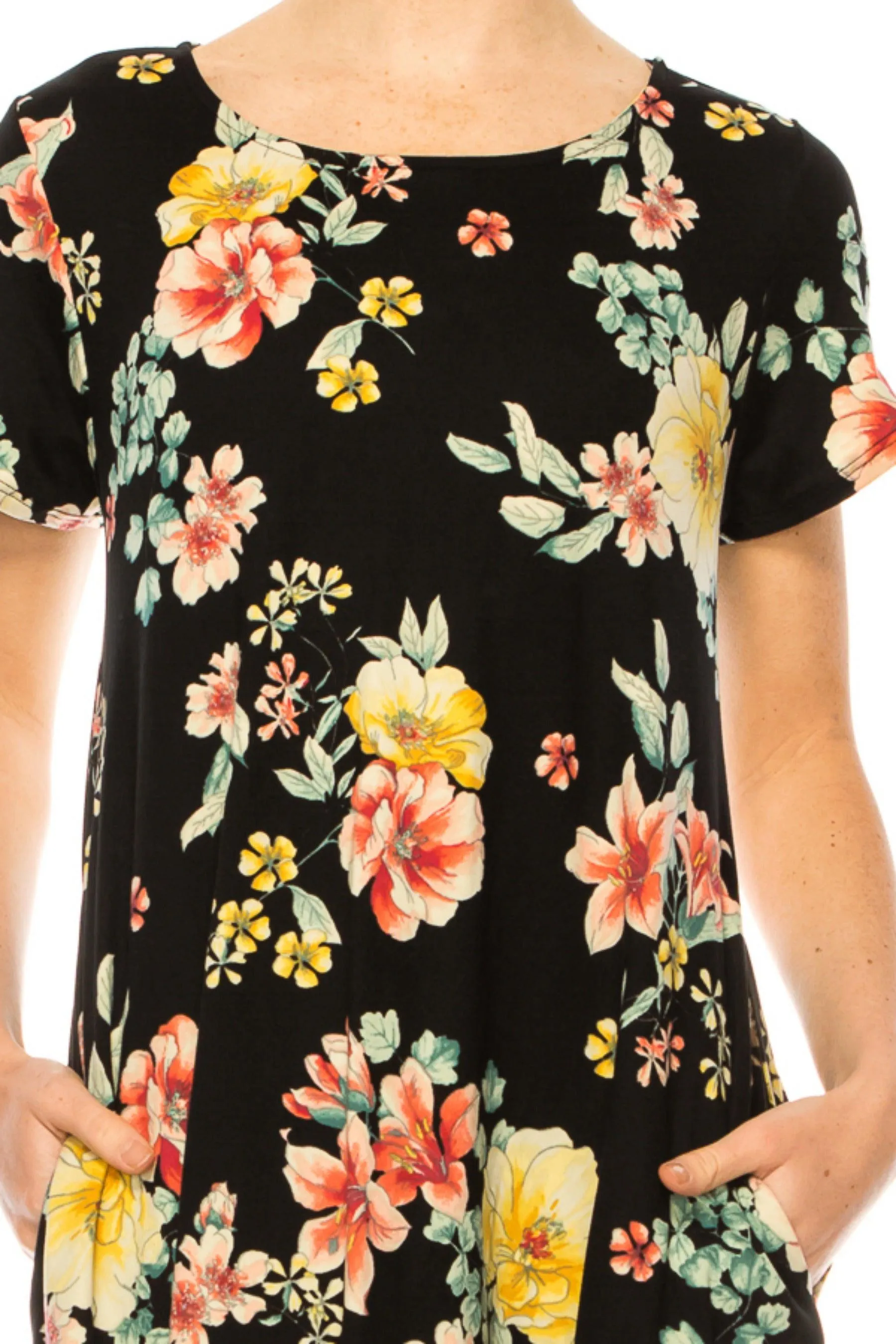 Women's Floral Short Sleeve Dress with Round Neckline and Side Pockets