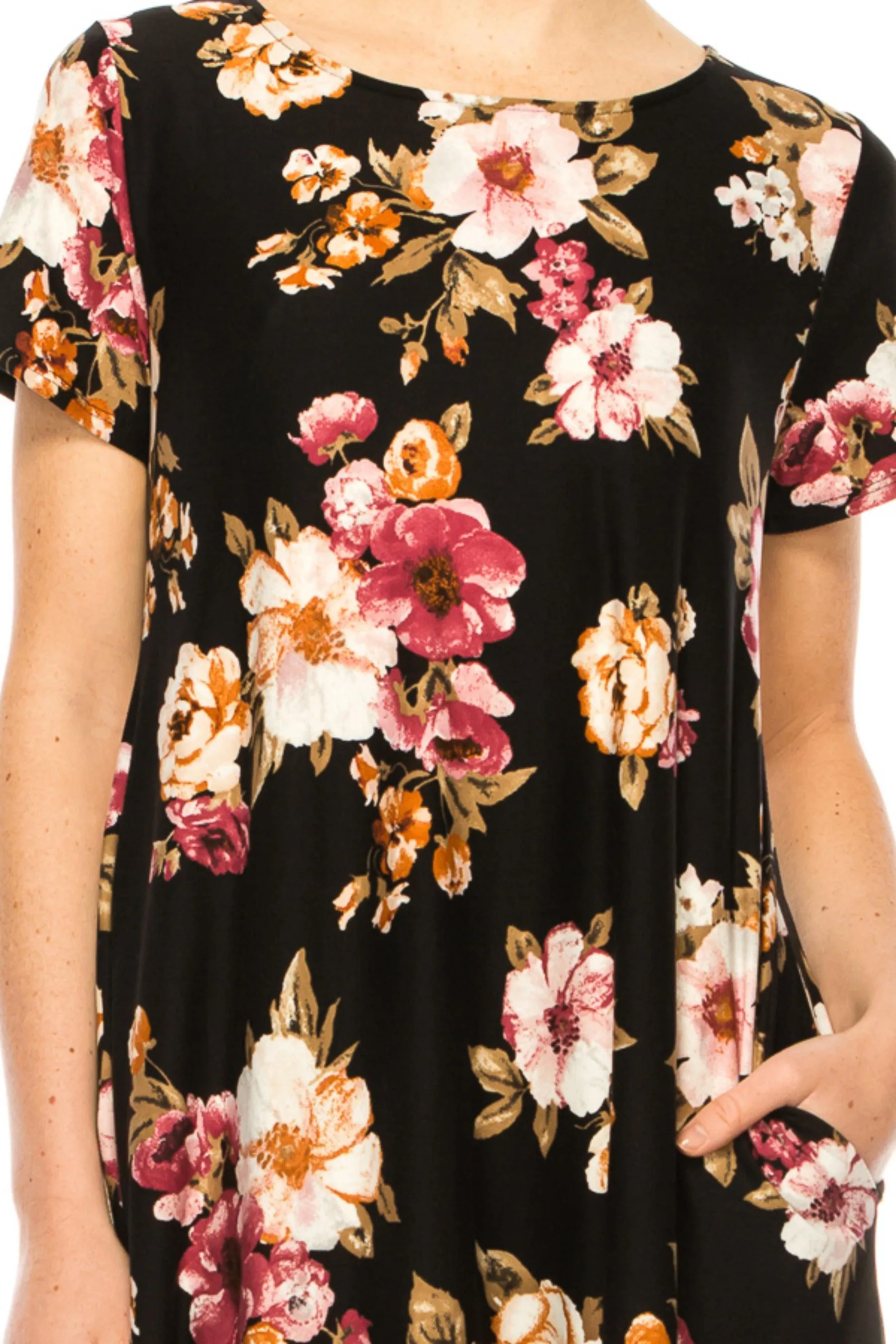 Women's Floral Short Sleeve Dress with Round Neckline and Side Pockets